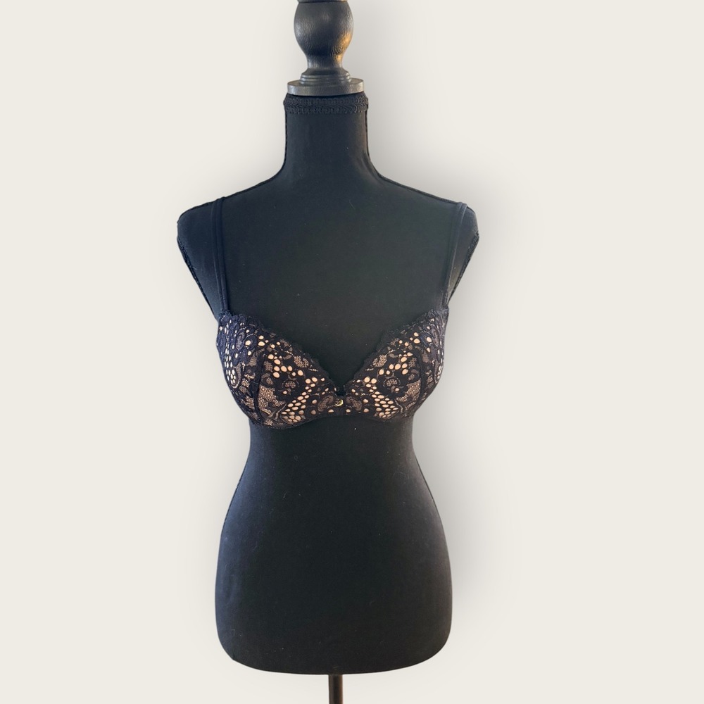 Victoria's Secret Very Sexy 34B Black Lace Demi Bra Whimsigoth Romantic Intimate